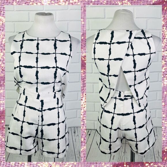 GanLan Collection White & Black Backless Romper - Small - Picture 5 of 14